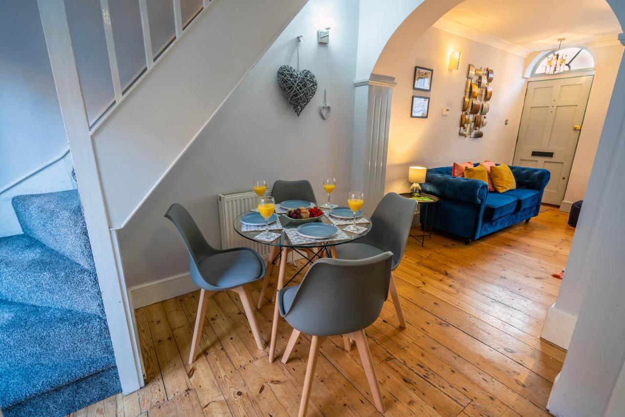 Two Bedroom House In Canterbury City Centre Buitenkant foto